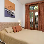 Bobo Hotel